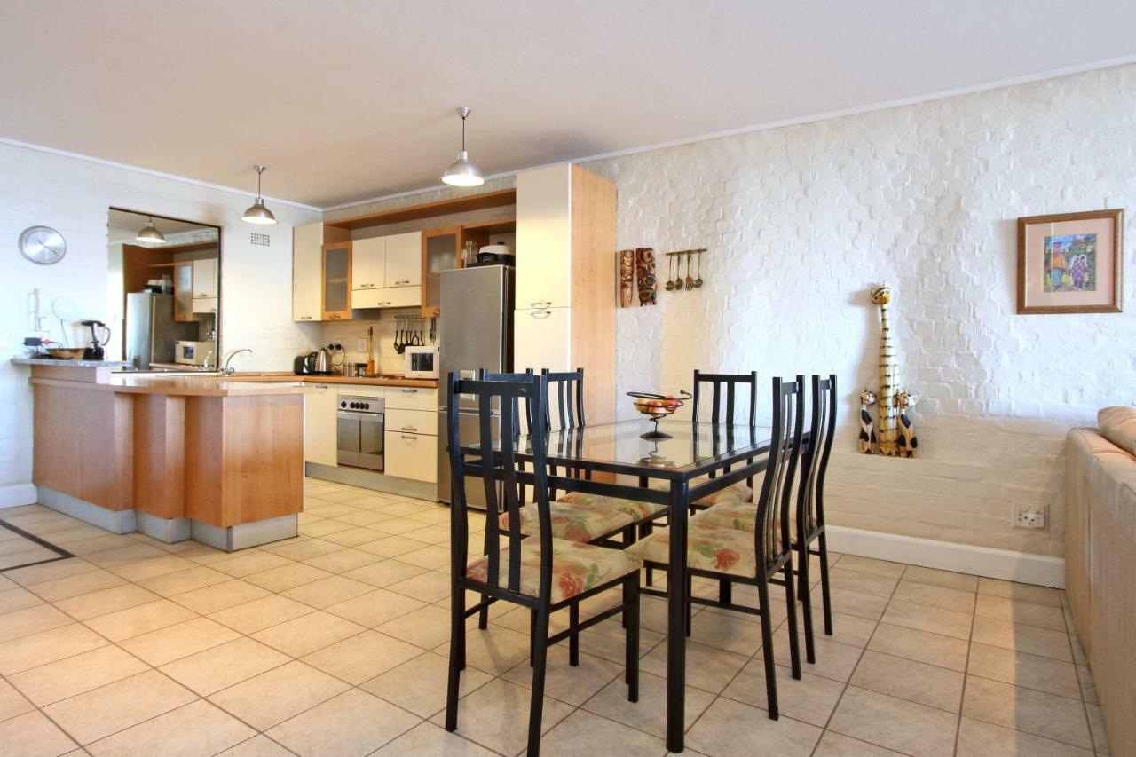 9 The Village Hout Bay Exterior photo